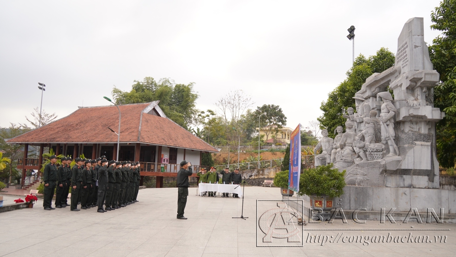Đảng bộ Phòng Cảnh sát Cơ động Công an tỉnh tổ chức Lễ kết nạp đảng viên mới tại Khu di tích lịch sử Nà Tu