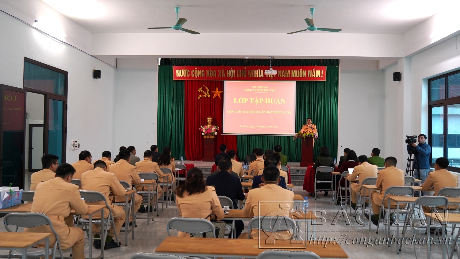 Toàn cảnh lớp tập huấn