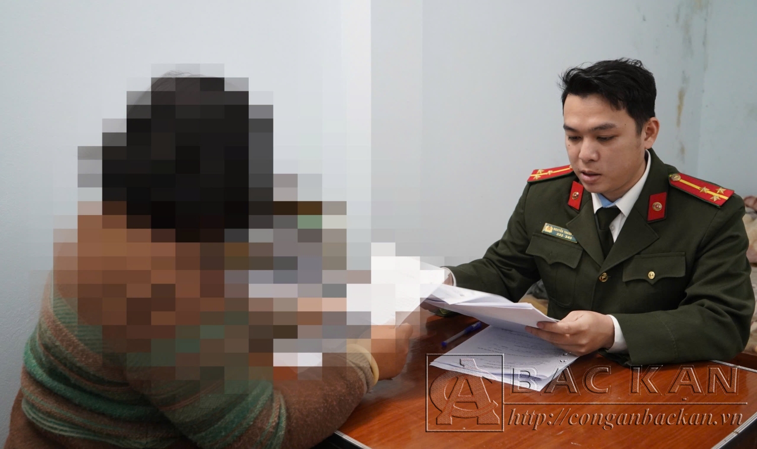 Một chủ tài khoản Facebook tại Bắc Kạn bị xử phạt vi phạm hành chính 7,5 triệu đồng do đăng tải, chia sẻ thông tin giả mạo (Tháng 1/2025)