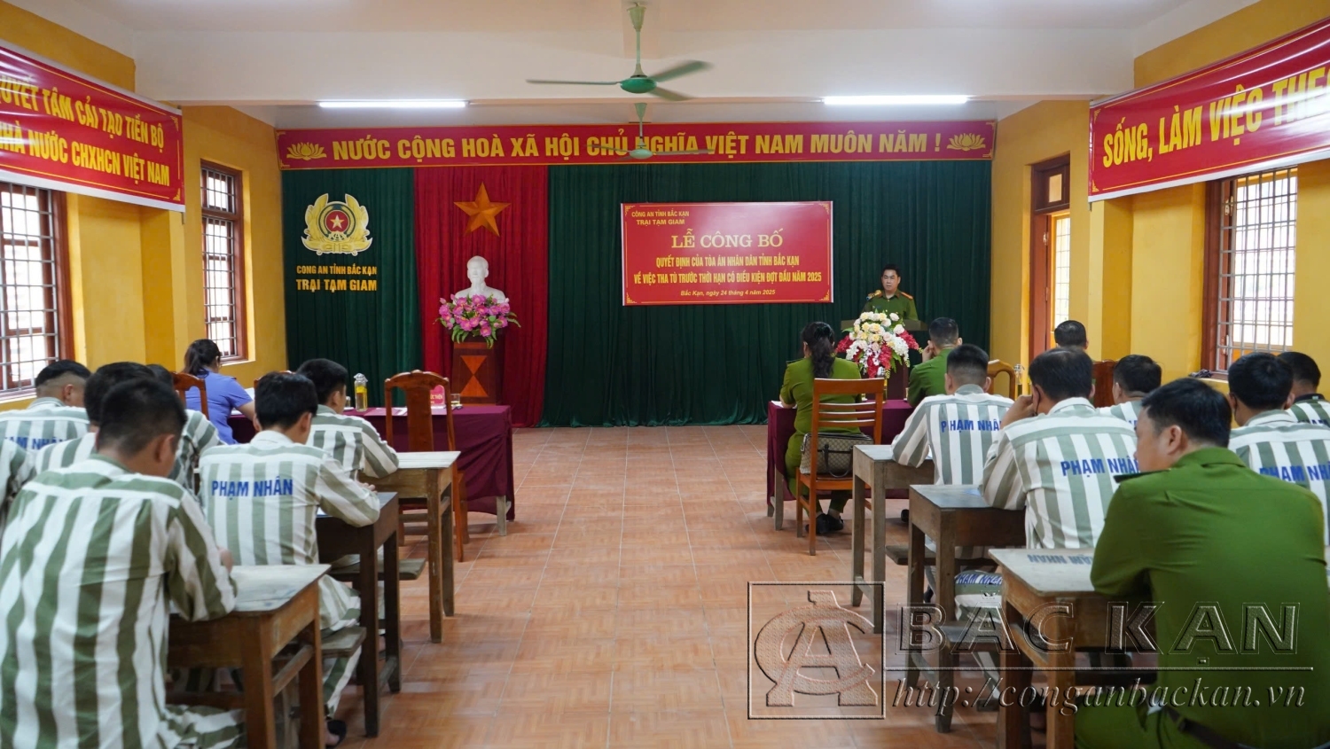 Lễ công bố quyết định tha tù trước thời hạn có điều kiện cho phạm nhân đợt đầu năm 2025