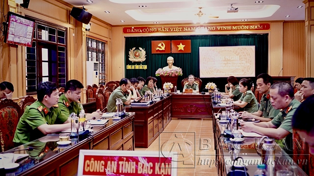 gban ctac ctri ttuong