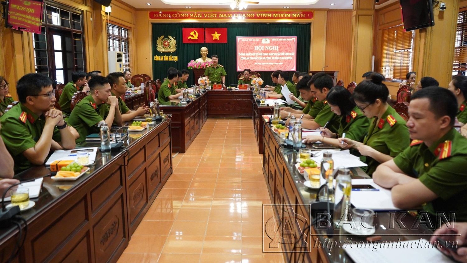 tại ht ttuyen