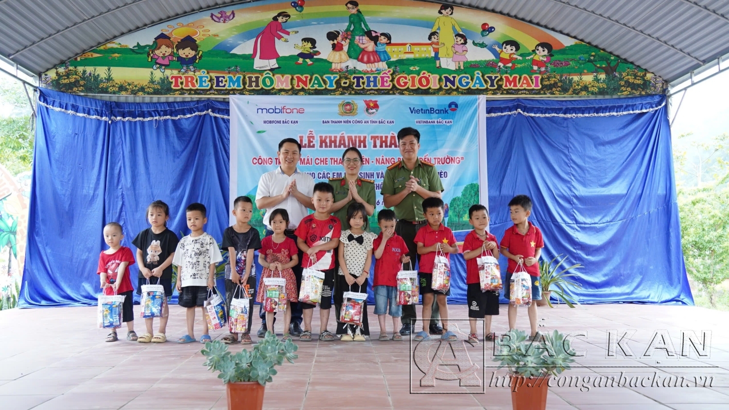 tặng quà TRe CSon